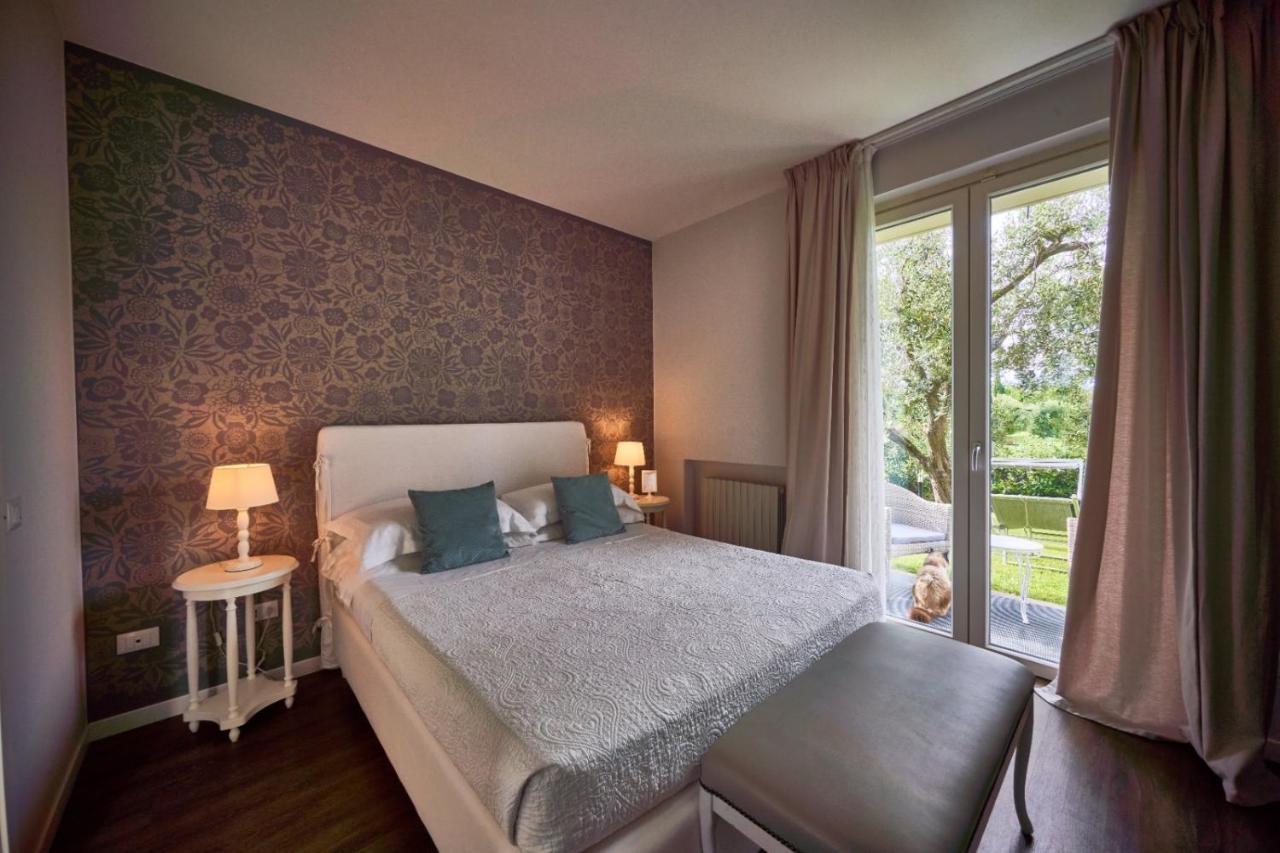 Hotel Clodia - Adults Only Σιρμιόνε Εξωτερικό φωτογραφία
