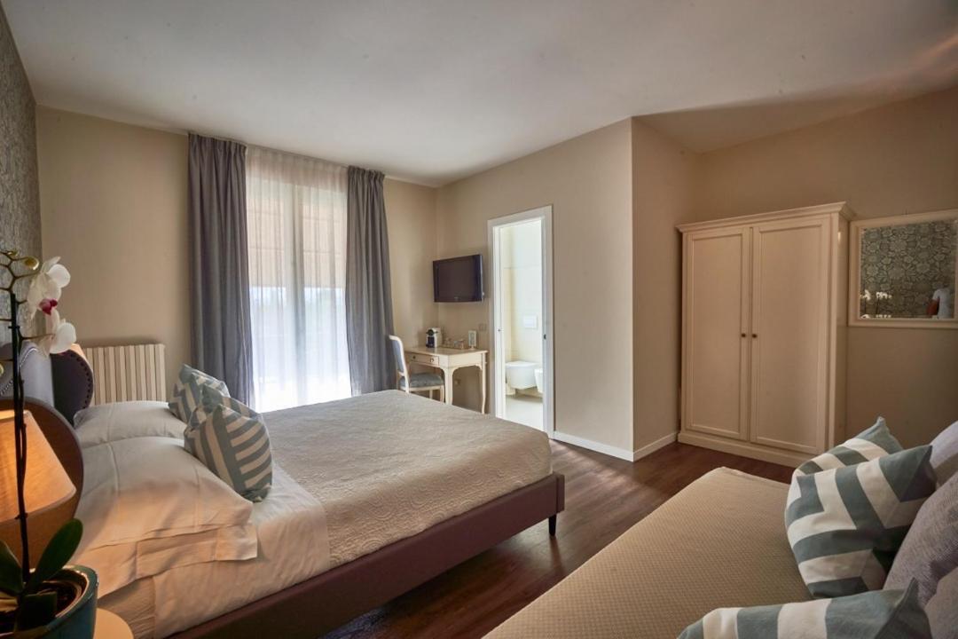 Hotel Clodia - Adults Only Σιρμιόνε Εξωτερικό φωτογραφία